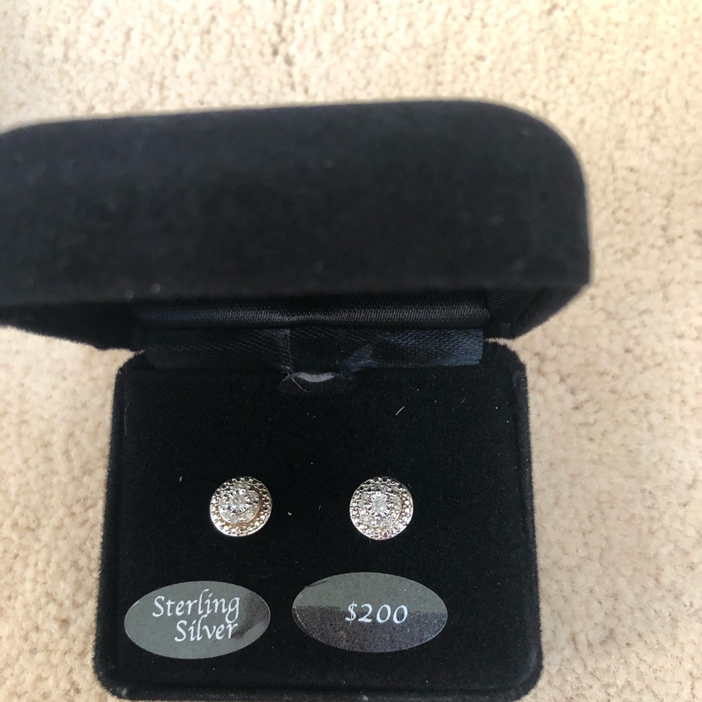 Brand New Sterling Silver Diamond Earrings Brand New Sterling Silver Diamond Earrings